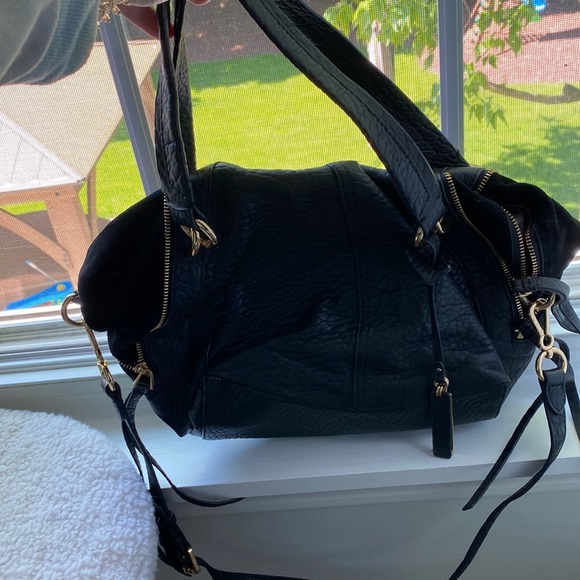 Black Vince Camuto purse